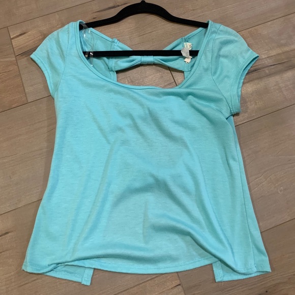 Open back t shirt crop top - Picture 2 of 3